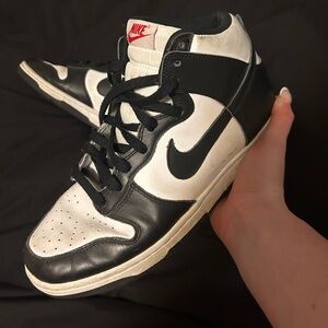 High top Nike Dunks